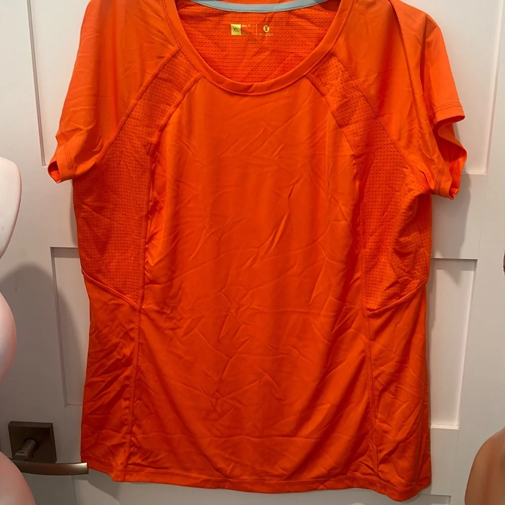 Xersion Slim Fit Crewneck Top Size XL - Picture 4 of 12